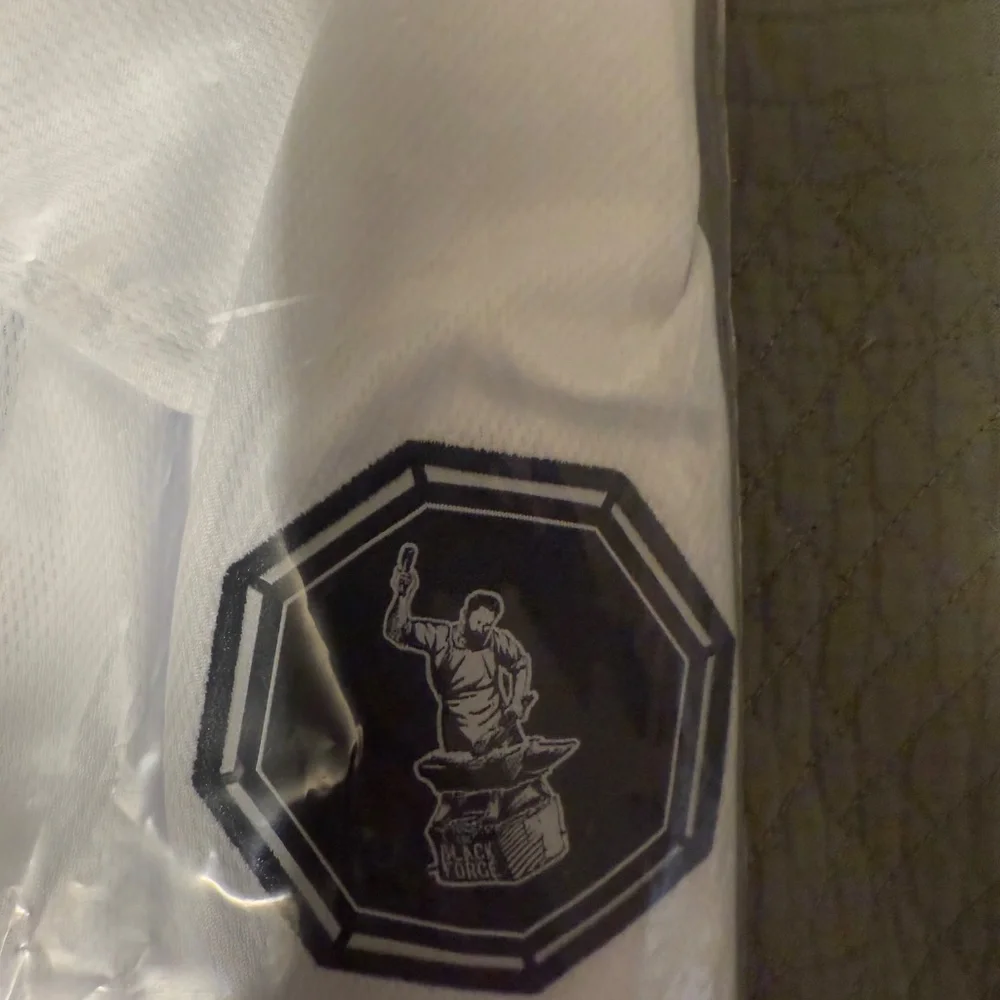 Black Forge Inn polo - Picture 8 of 10